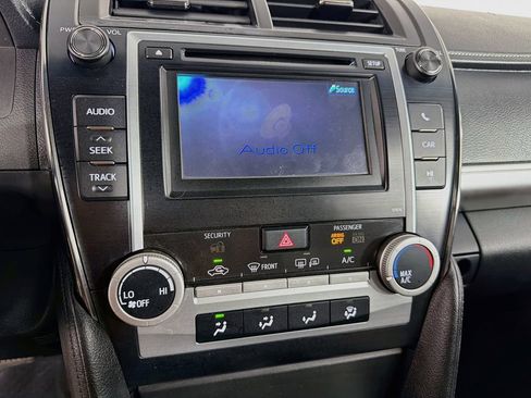 Used 2013 Toyota Camry SE FWD image 33
