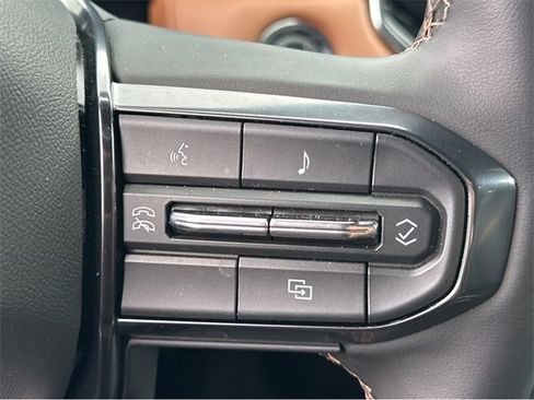 New 2025 GMC Canyon AT4 image 29