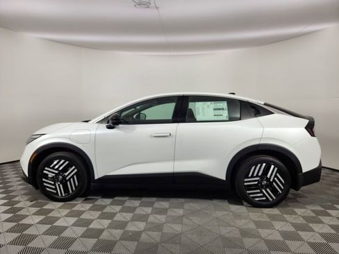 New 2026 Nissan Leaf SV+ w/ Floor Mat Package (SV+) FWD image 2