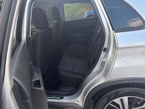 Used 2023 Mitsubishi Outlander Sport ES image 19