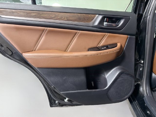 Used 2017 Subaru Outback 2.5i Touring w/ Popular Package #5A AWD/4WD image 25
