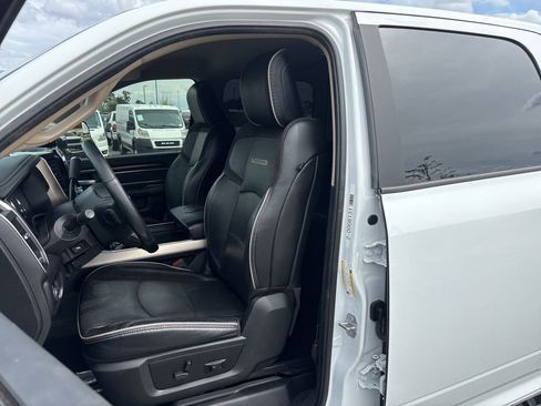 Used 2022 RAM 2500 Laramie AWD/4WD image 44
