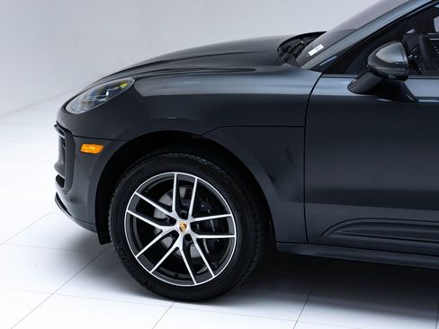 Certified 2026 Porsche Macan AWD/4WD image 11
