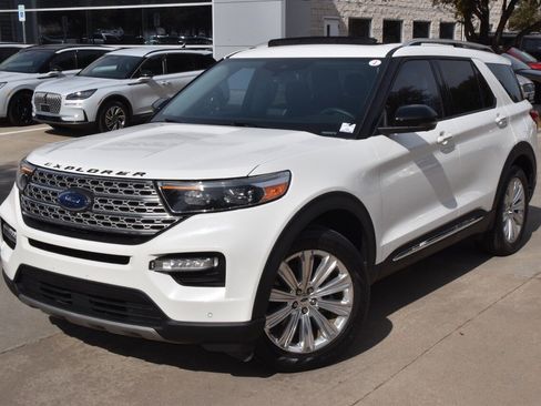 Certified 2022 Ford Explorer Limited w/ Limited Technology Package image 43