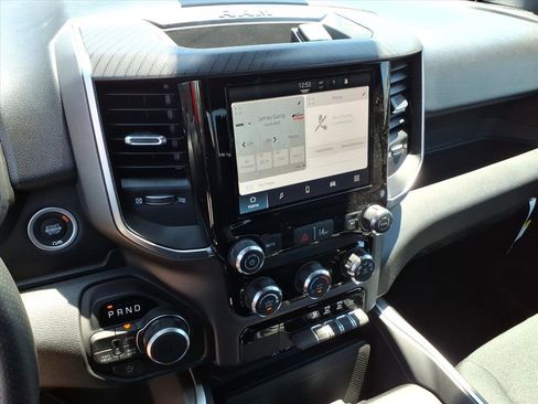 New 2026 RAM 1500 Express AWD/4WD image 25