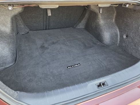 Certified 2025 Nissan Altima 2.5 SV image 9