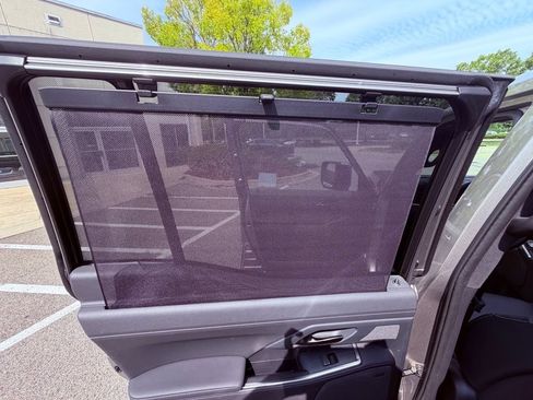 Certified 2025 Lexus GX 550 w/ Accessory Package (2T) AWD/4WD image 20