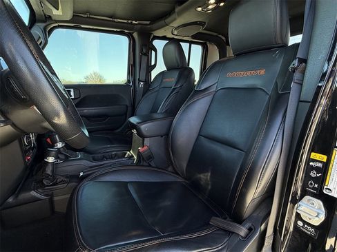 Used 2023 Jeep Gladiator Mojave w/ Trailer Tow Package image 24