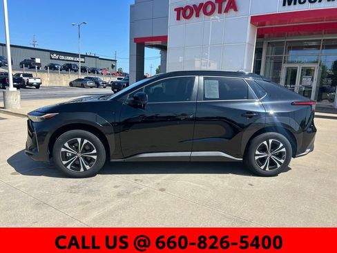 Used 2024 Toyota bZ4X FWD w/ Weather Package image 16