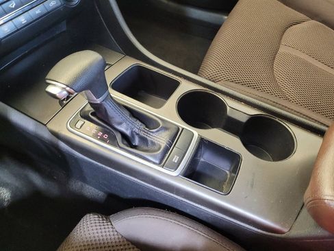 Used 2019 Kia Optima LX image 26