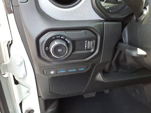 Used 2025 Jeep Wrangler Unlimited Sport S 4xe AWD/4WD image 7