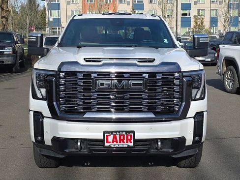 Used 2024 GMC Sierra 3500 Denali Ultimate image 8