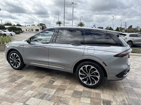 Certified 2024 Lincoln Nautilus Reserve image 4