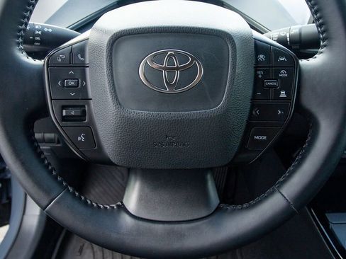 Used 2025 Toyota Prius LE AWD/4WD image 25