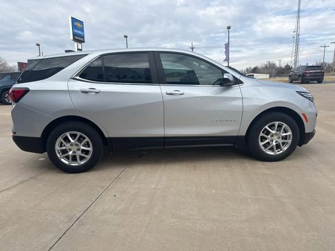 Used 2022 Chevrolet Equinox LT image 6