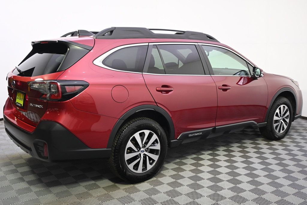 Used 2022 Subaru Outback Premium AWD/4WD image 7