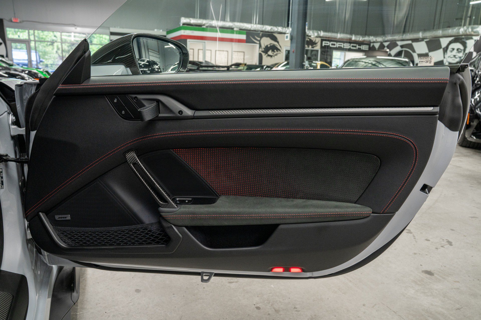 Used 2025 Porsche 911 GT3 RS RWD image 45