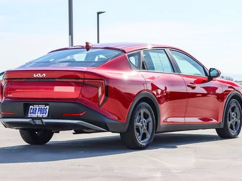 Used 2025 Kia K4 FWD image 8