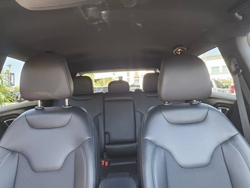 Used 2026 Jeep Compass Latitude AWD/4WD image 30
