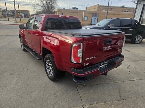 Used 2017 GMC Canyon SLE w/ All Terrain Package image 2