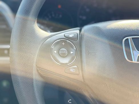 Used 2018 Honda HR-V EX image 30