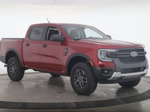 Used 2025 Ford Ranger XLT RWD image 2