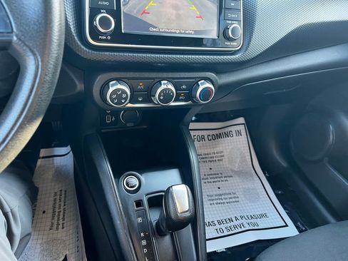 Used 2024 Nissan Kicks S FWD image 15