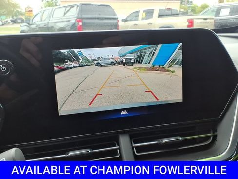 Used 2024 Chevrolet Trax RS w/ Driver Confidence Package FWD image 25