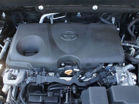 Used 2024 Toyota RAV4 XLE image 25