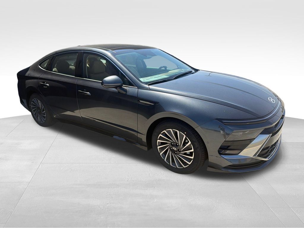 New 2026 Hyundai Sonata Limited FWD image 9