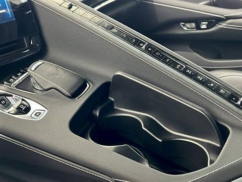 New 2025 Chevrolet Corvette Stingray Preferred Cpe w/ Z51 Performance Package image 17