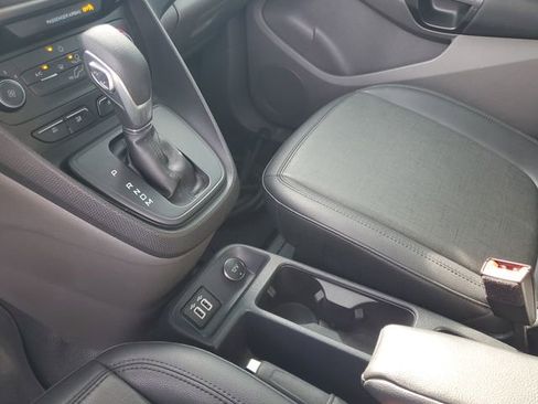 Used 2020 Ford Transit Connect XL FWD image 21