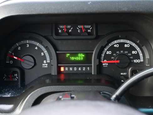 Used 2017 Ford E-350 and Econoline 350 Super Duty w/ Power Windows & Locks Group image 24