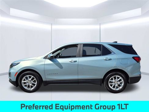 Used 2022 Chevrolet Equinox LT FWD image 2