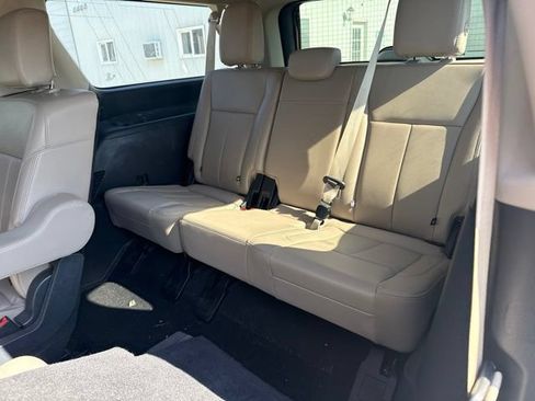 Used 2024 Ford Expedition Max XLT AWD/4WD image 7