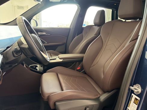 Used 2025 BMW X1 xDrive28i w/ Technology Package image 5