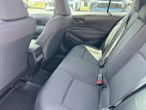 Used 2025 Toyota Corolla LE FWD image 29