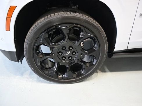New 2026 Chevrolet Suburban High Country AWD/4WD image 35