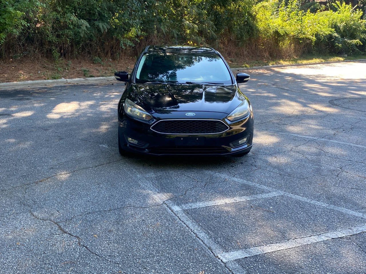 Used 2017 Ford Focus SEL FWD image 2