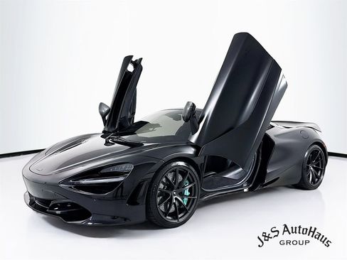 Used 2020 McLaren 720S Performance RWD image 3