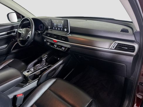 Used 2020 Kia Telluride LX image 30