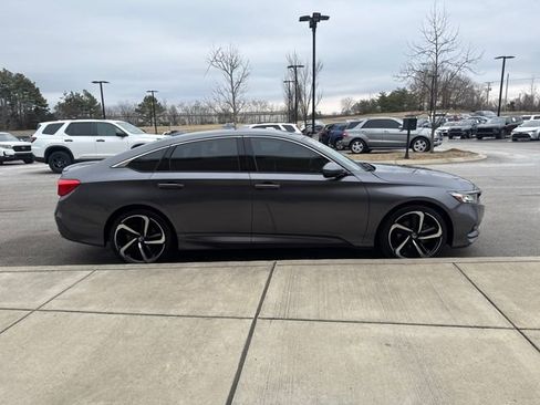 Used 2020 Honda Accord Sport image 5