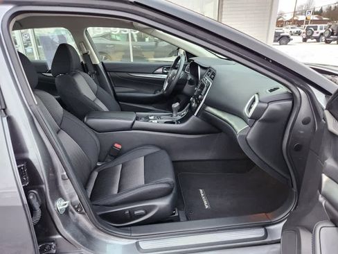 Used 2019 Nissan Maxima 3.5 S w/ Floor Mat Group image 9