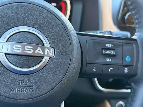 Certified 2023 Nissan Rogue Platinum FWD image 12