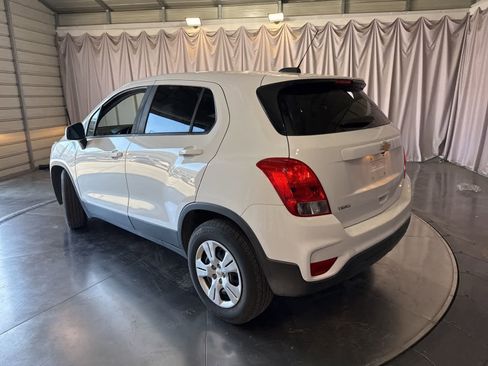 Used 2018 Chevrolet Trax LS image 7