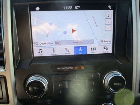 Used 2019 Ford F150 Lariat w/ Equipment Group 502A Luxury image 9