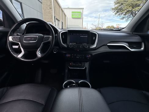 Used 2021 GMC Terrain SLT w/ Elevation Edition image 9