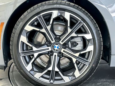 Used 2025 BMW 230i Coupe w/ Premium Package image 24