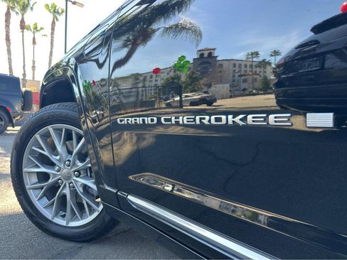 Used 2022 Jeep Grand Cherokee Summit w/ Advanced Protech Group IV image 45