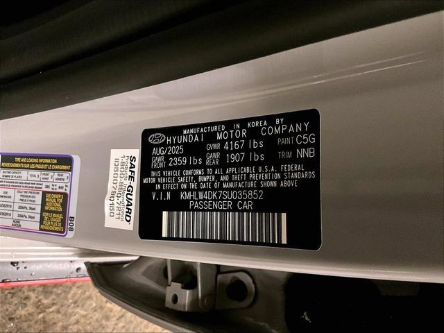 Used 2025 Hyundai Elantra N FWD image 32